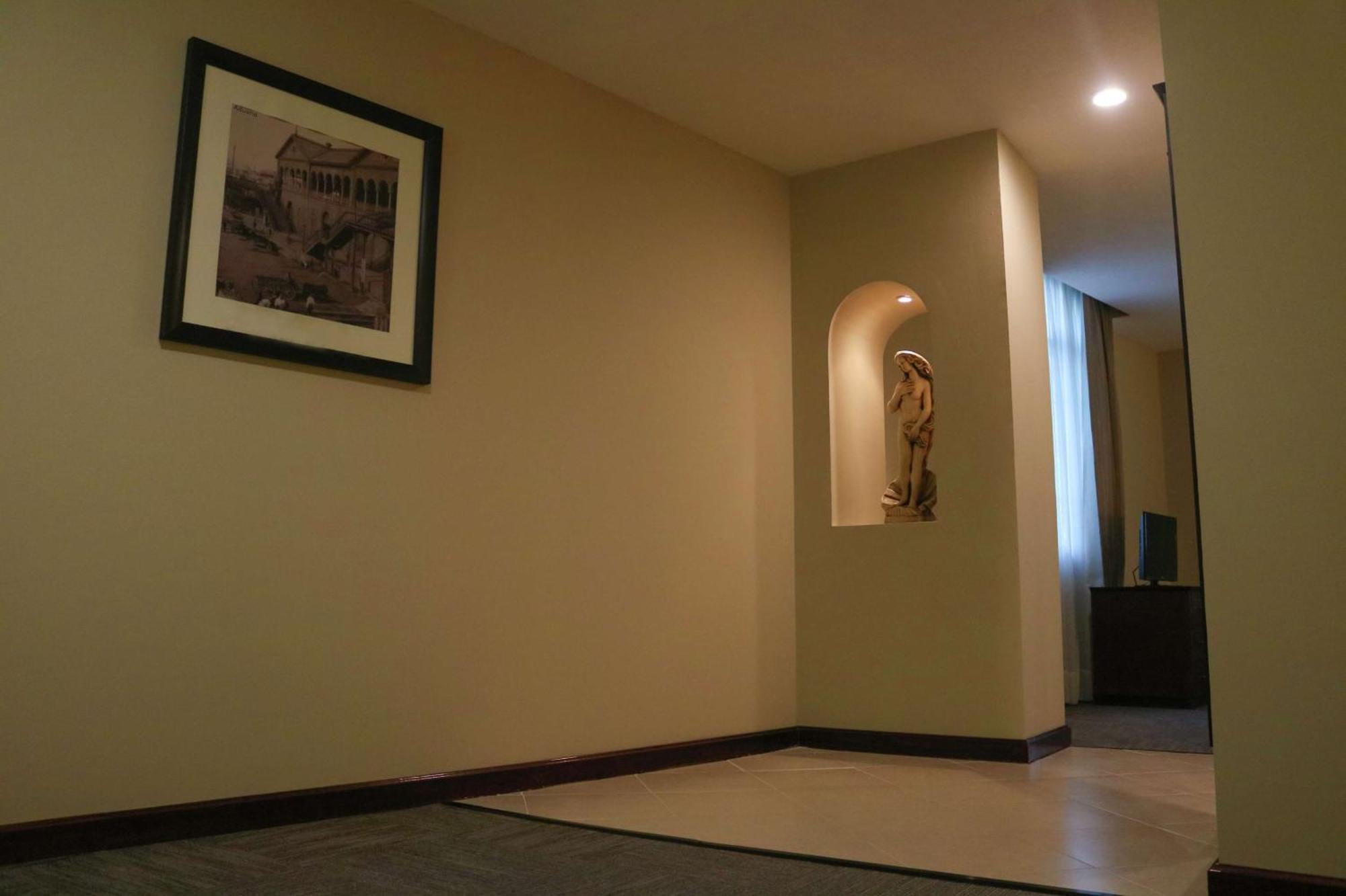 Hampton Inn Tampico Zona Dorada Exterior photo