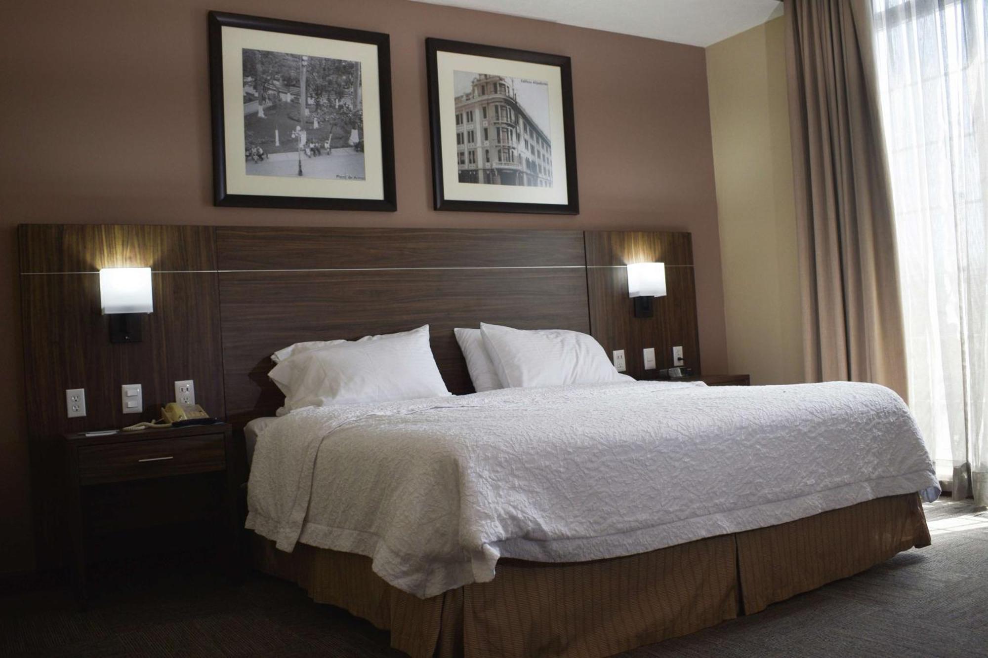 Hampton Inn Tampico Zona Dorada Exterior photo